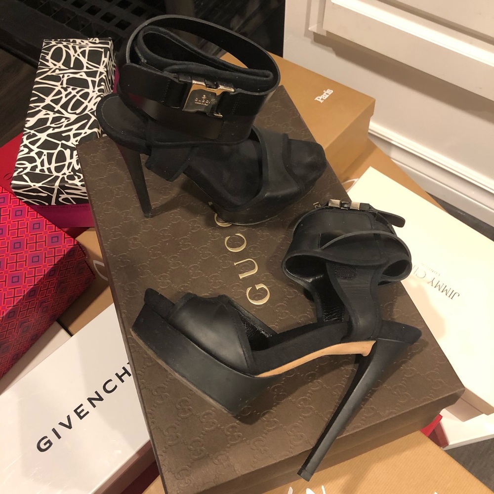 Gucci gold buckle platform heels 36